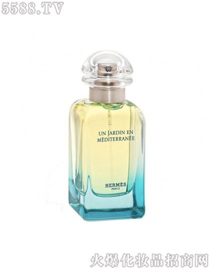 ���Ϻ�ӯ�M�����Q(m��o)�����޹�˾�����R�˵��к����@����ˮ50ml