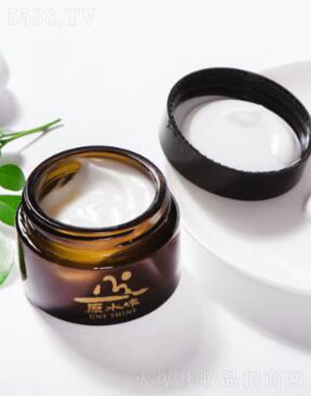 ԭˮζ���w�������A����غ����B(y��ng)�aˮ���w��ˬ���āƽ��ˮ��30ml