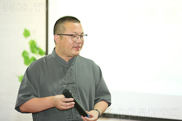 һ������һ�l����һ������һ��ǰ�M��