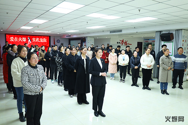 �펽�`���A������(m��ng)�»����𱬾W(w��ng)��T���l(f��)��Ů��(ji��)�YƷ��